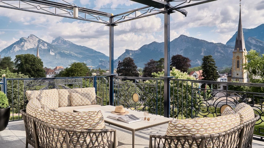 Bad Ragaz spa resort chauffeur service – premium limousine transfer to luxury Swiss wellness retreat