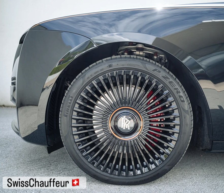 Rolls-Royce Ghost alloy wheel detail SwissChauffeur service