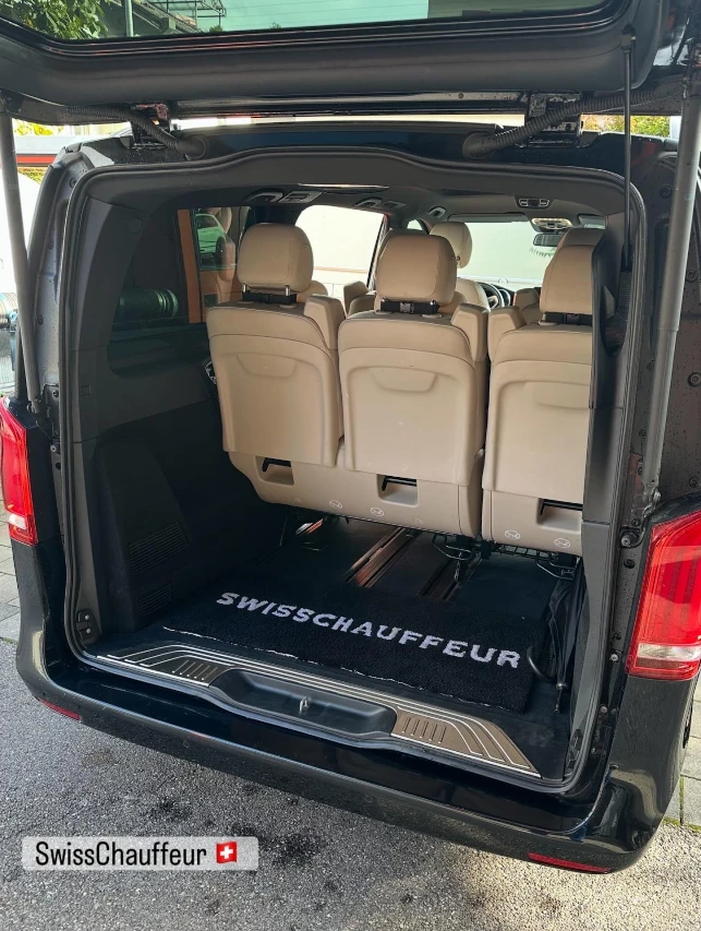 Beige leather interior of Mercedes V-Class from SwissChauffeur