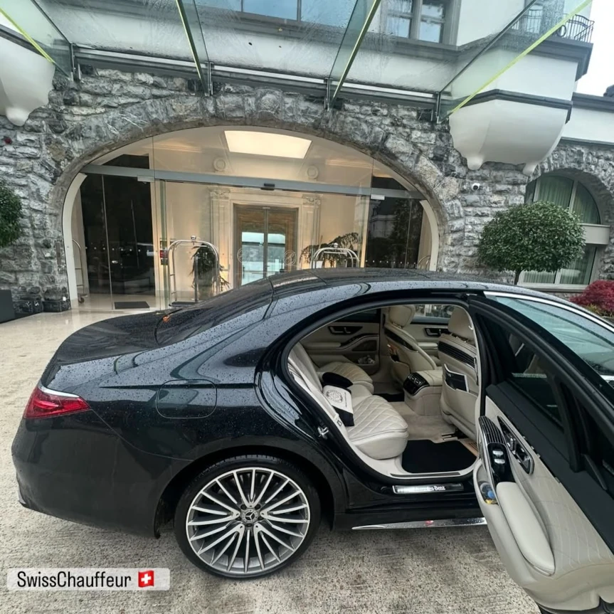 Chauffeur Service Bussiness Mercedes-Benz S-class